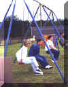 99-swing2.JPG (190230 bytes)
