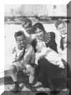 sarah-fam.JPG (70880 bytes)